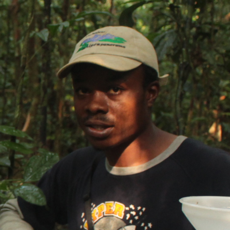 Isaac Ahanamungu Makelele